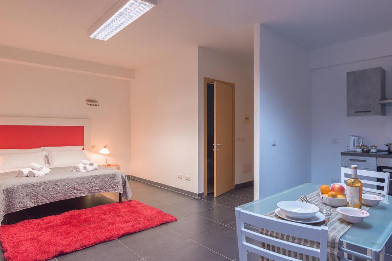 Delta Rooms Олбия Екстериор снимка