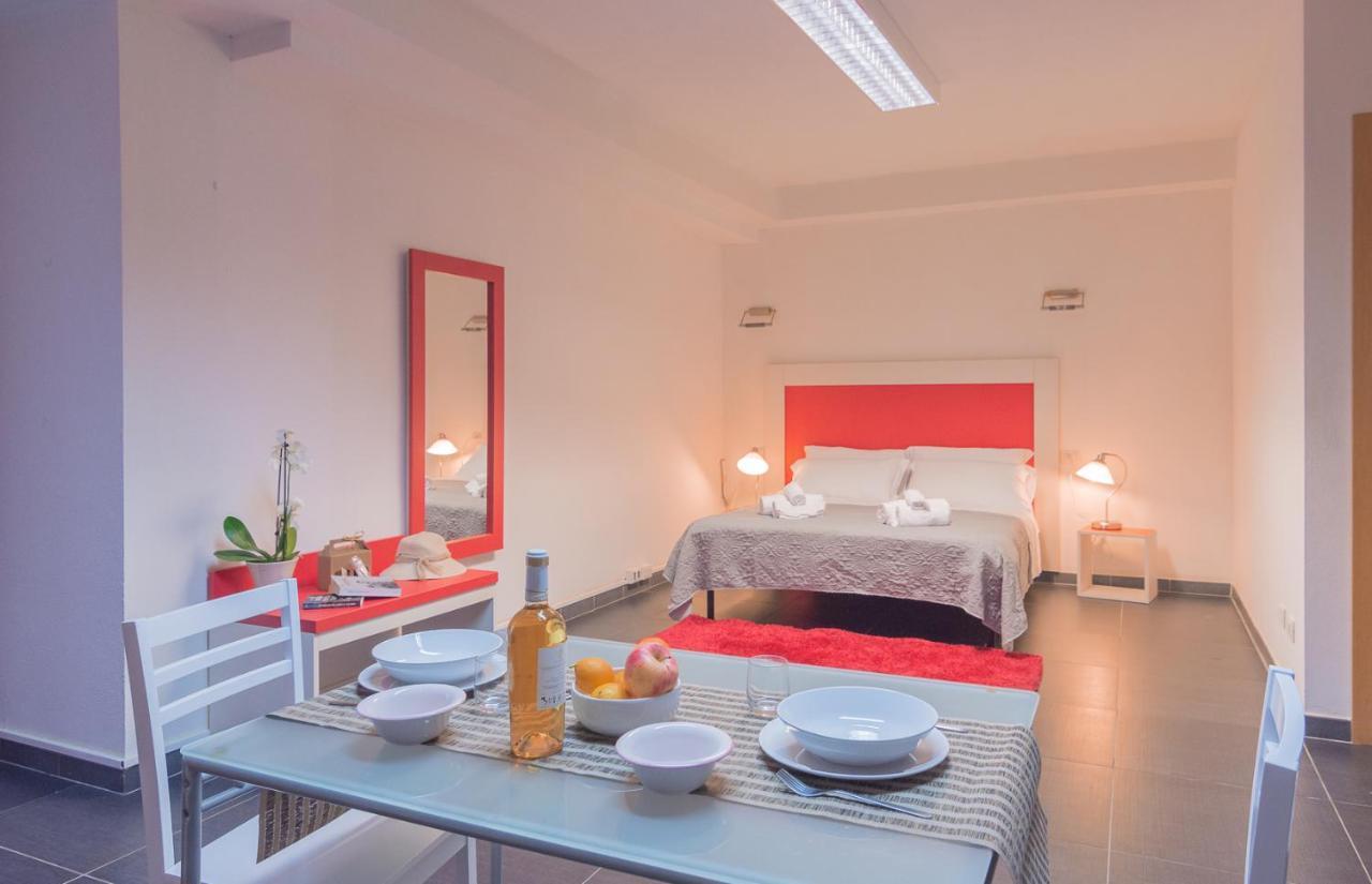 Delta Rooms Олбия Екстериор снимка